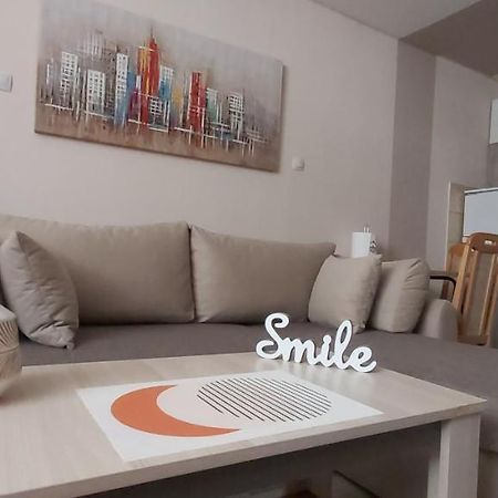 Square Apartment ปาราชิน ภายนอก รูปภาพ